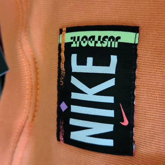 Nike 3XL Washed Crop Top - Picture 11 of 12